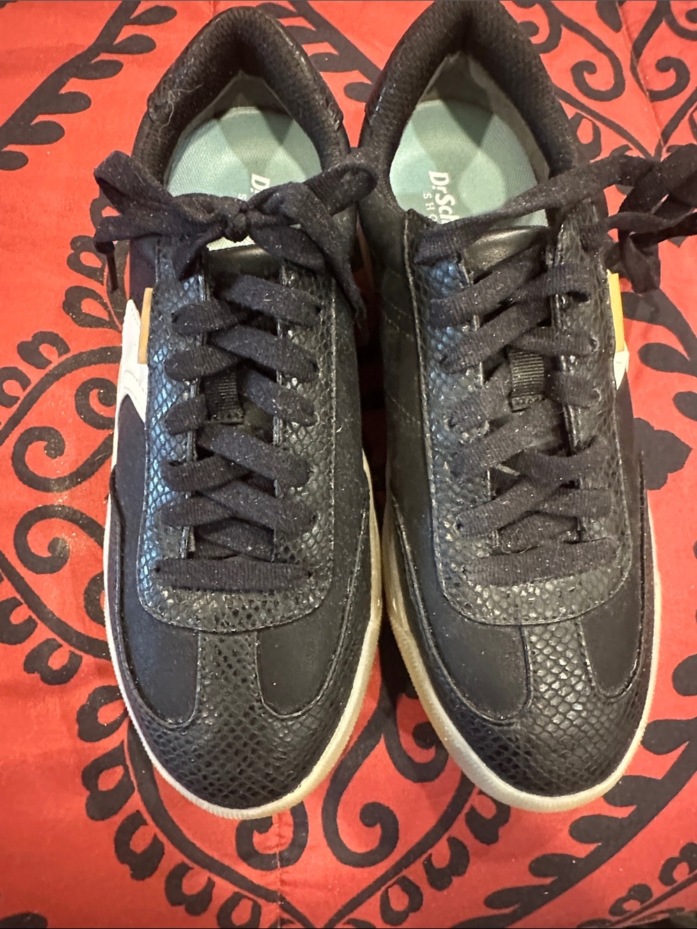 Dr. scholl’s Womens Black Low-Top Casual Sneakers